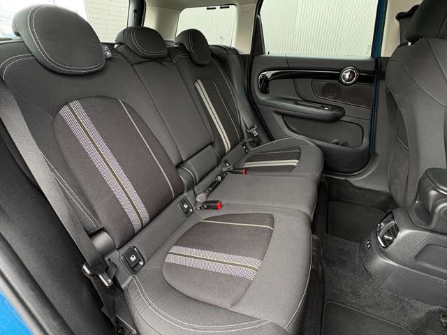 MINI Crossover 11