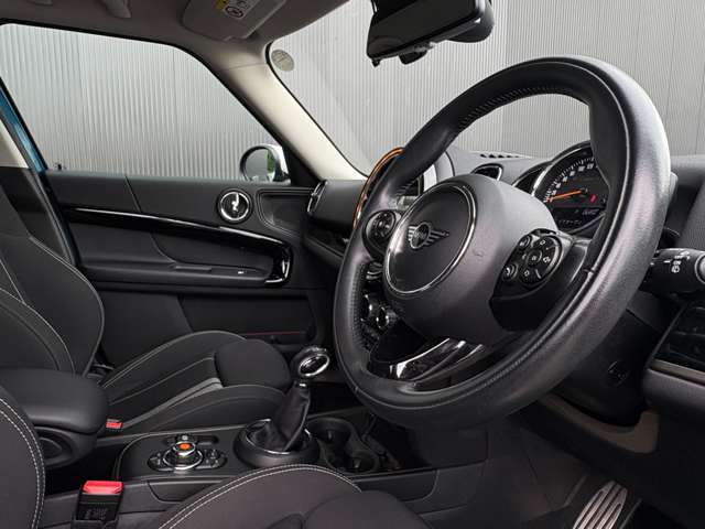 MINI Crossover 6