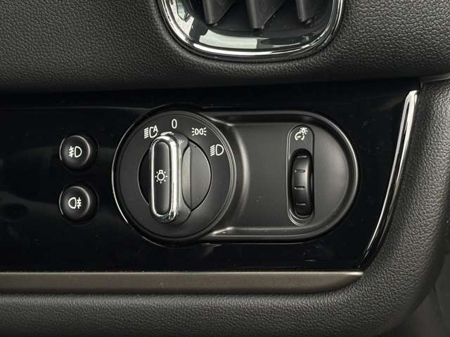 MINI Crossover 8