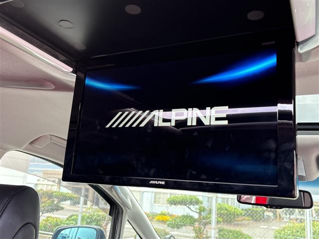 Toyota Alphard 12