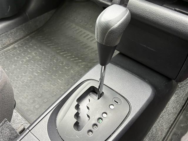 Toyota Succeed Van 6