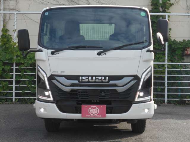 Isuzu Elf 2