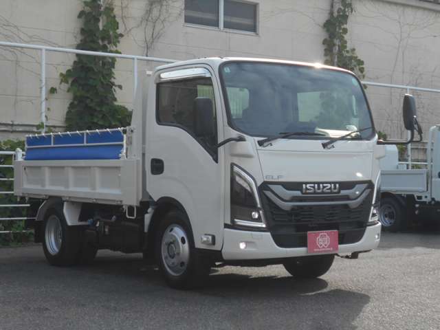 Isuzu Elf 3