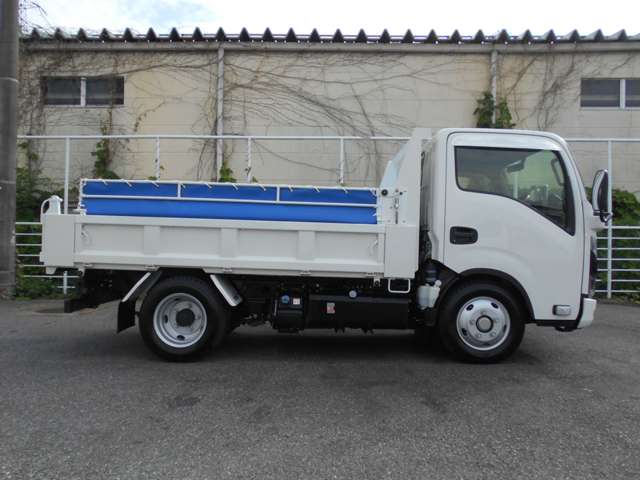 Isuzu Elf 7