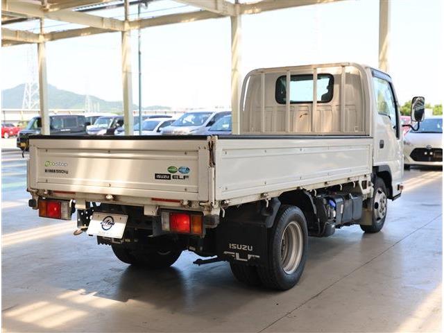 Isuzu Elf 7