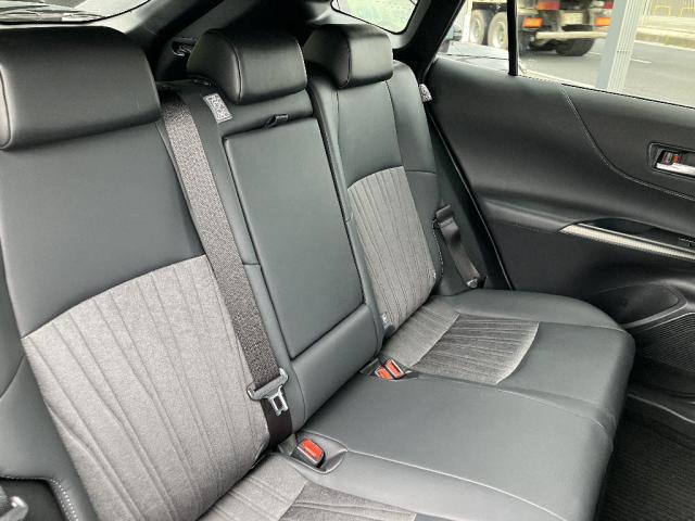 Toyota Harrier 4