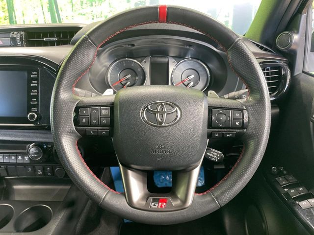 Toyota Hilux 12