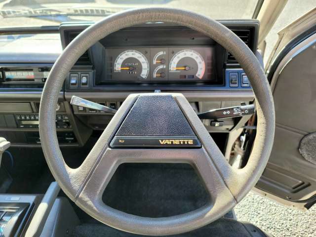 Nissan Vanette 12
