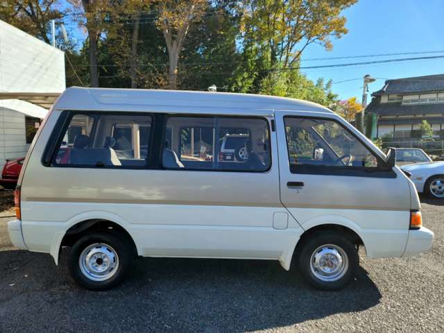 Nissan Vanette 8