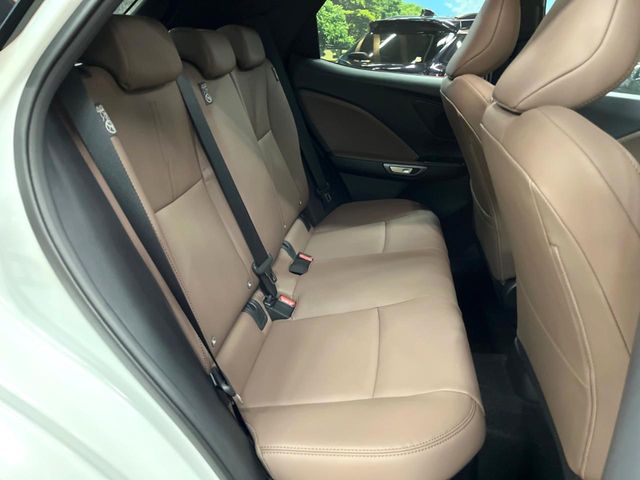 Lexus LBX 9