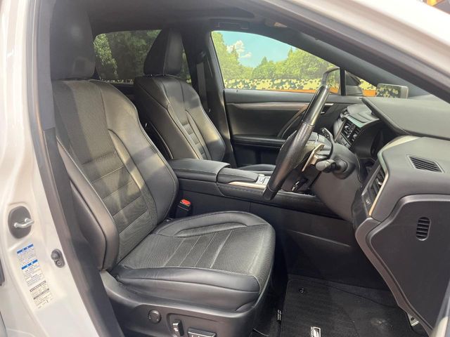 Lexus RX 8