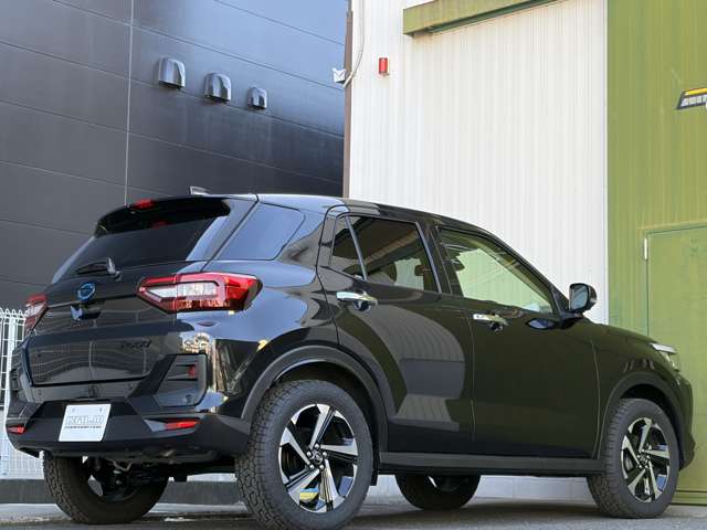 Daihatsu Rocky 8