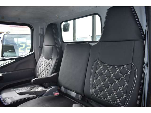 Mitsubishi Fuso Canter 12