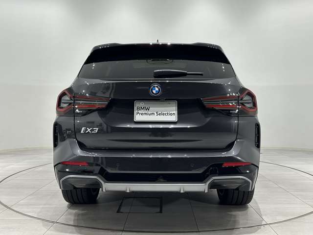 BMW iX3 10