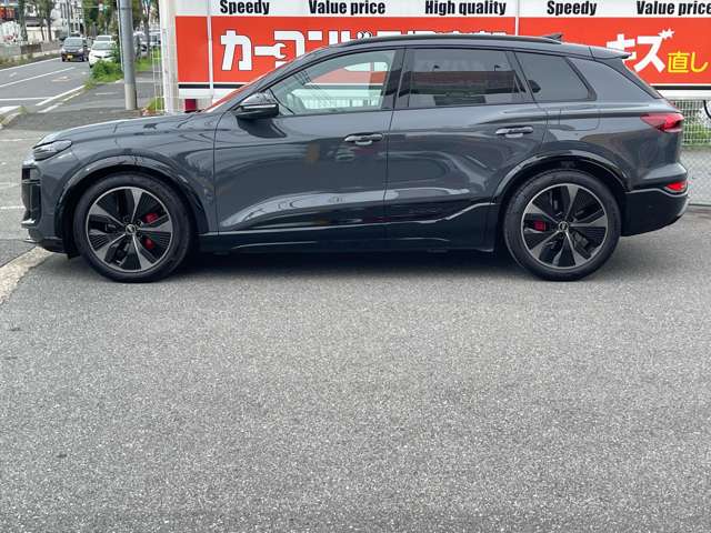 Audi Q6 e-tron 4