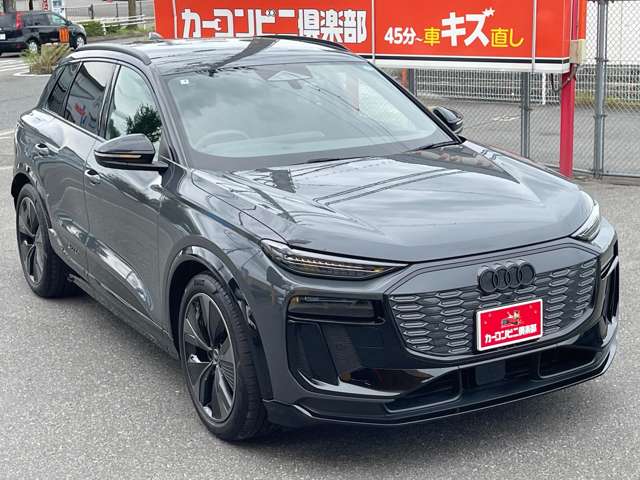 Audi Q6 e-tron 10