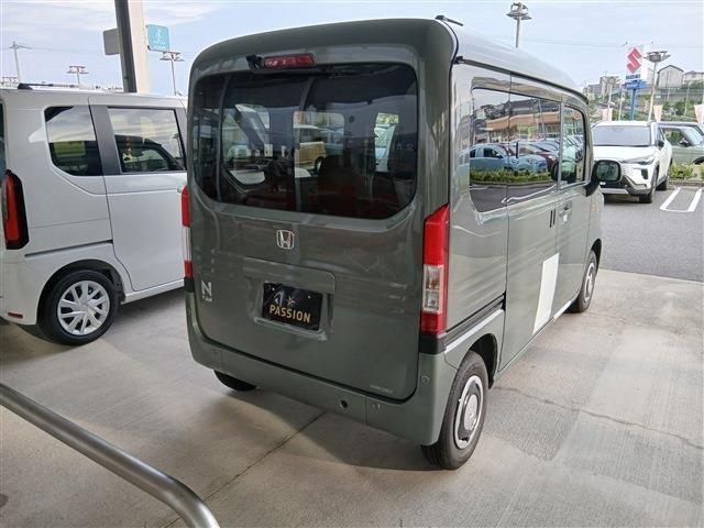 Honda N-VAN 9