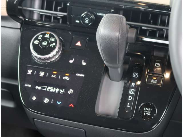 Mitsubishi Delica Mini 11