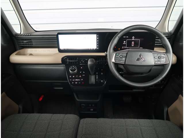 Mitsubishi Delica Mini 2
