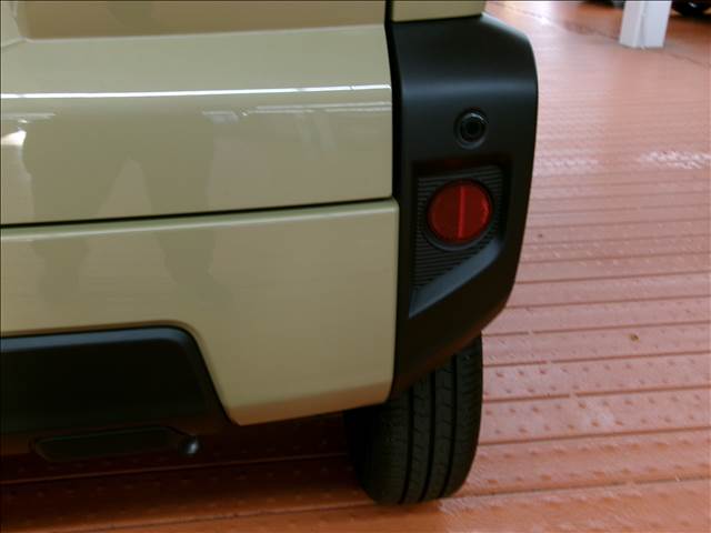 Daihatsu Taft 9