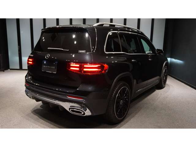 Mercedes-Benz GLB 10