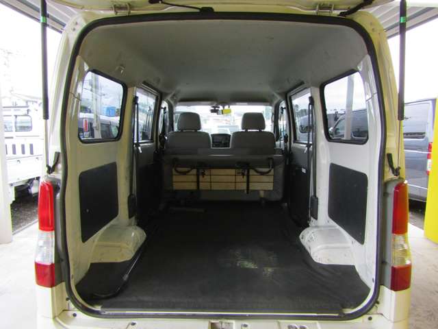 Toyota Town Ace Van 10