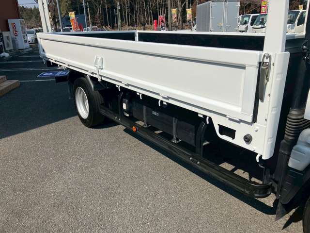 Mitsubishi Fuso Canter 11