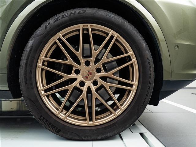 Porsche Cayenne 9