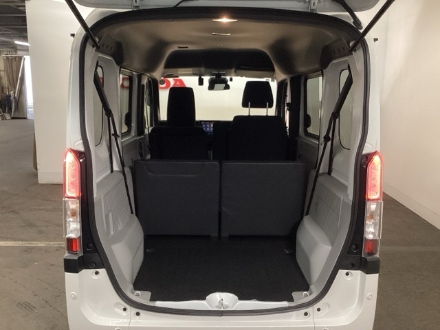 Honda N-VAN e: 8