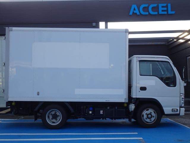 Isuzu Elf 11