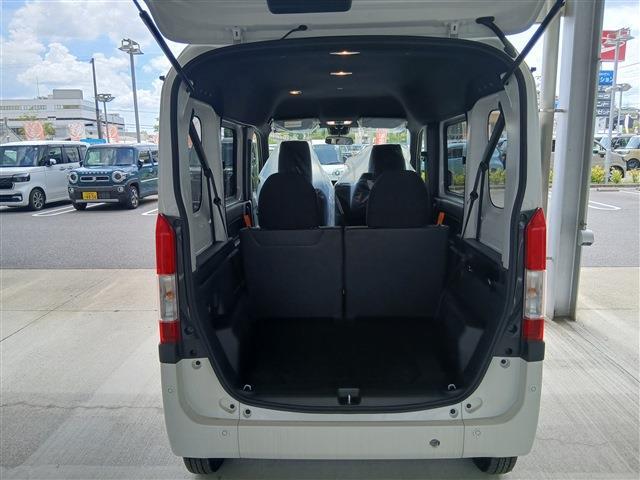 Honda N-VAN 12