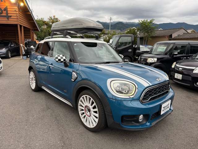 MINI Crossover 2