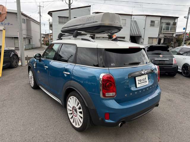 MINI Crossover 6