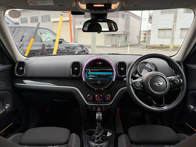 MINI Crossover 8