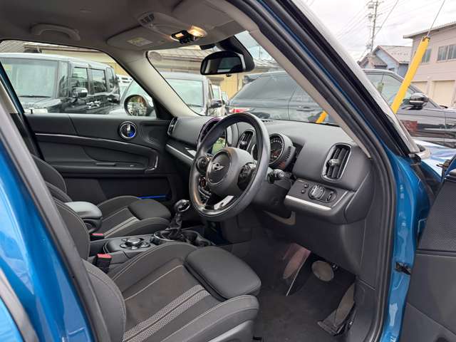 MINI Crossover 10