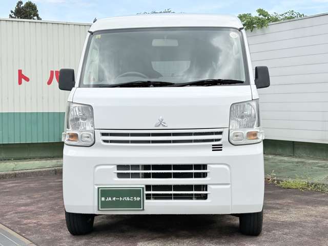 Mitsubishi Minicab Van 6