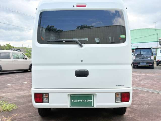 Mitsubishi Minicab Van 10