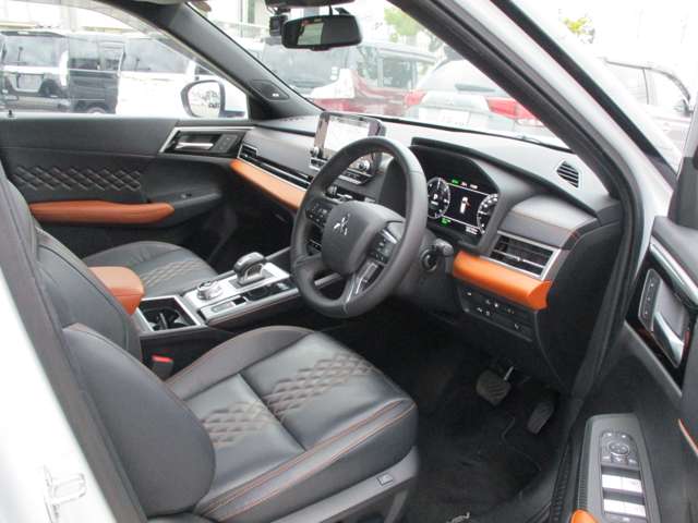 Mitsubishi Outlander 10
