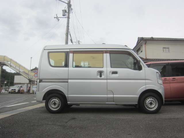 Mitsubishi Minicab Van 5