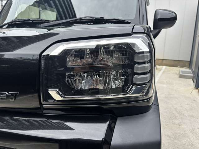 Daihatsu Taft 10