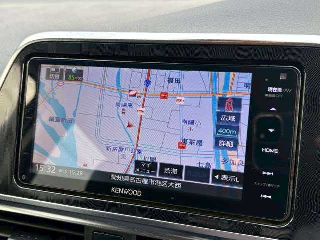 Toyota Sienta 5