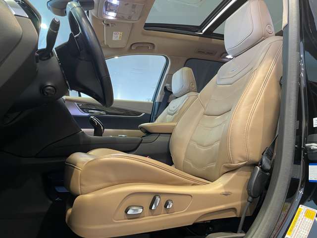 Cadillac XT6 12