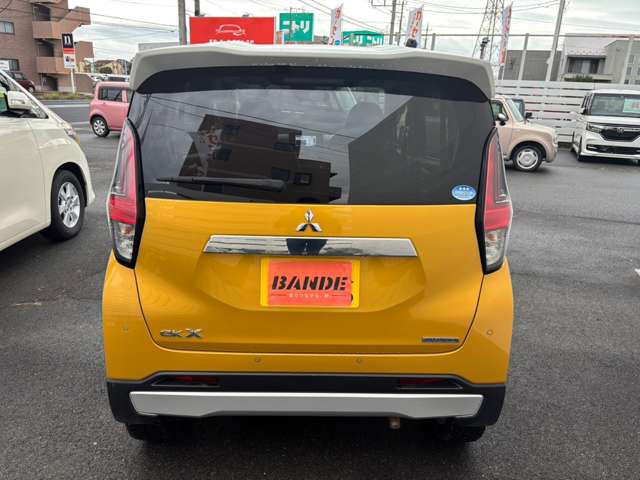 Mitsubishi eK X 6