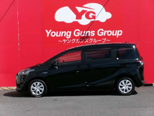 Toyota Sienta 4