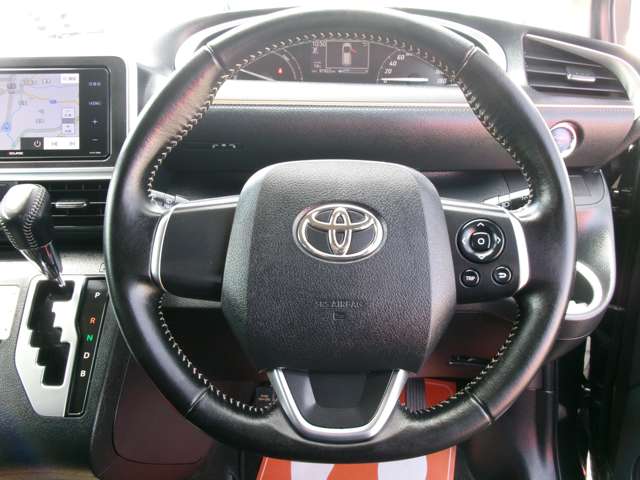 Toyota Sienta 7