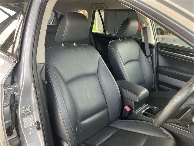 Subaru Legacy Outback 12