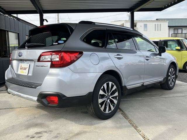 Subaru Legacy Outback 9