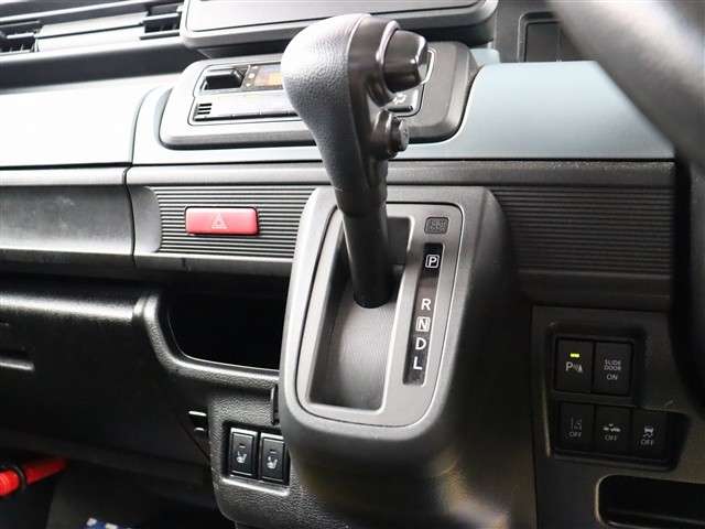 Suzuki Spacia Base 12
