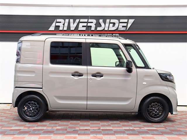 Suzuki Spacia Base 5