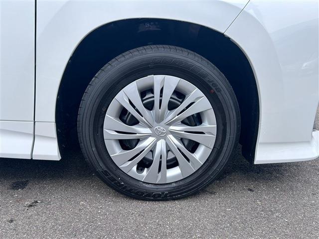 Toyota Noah 11